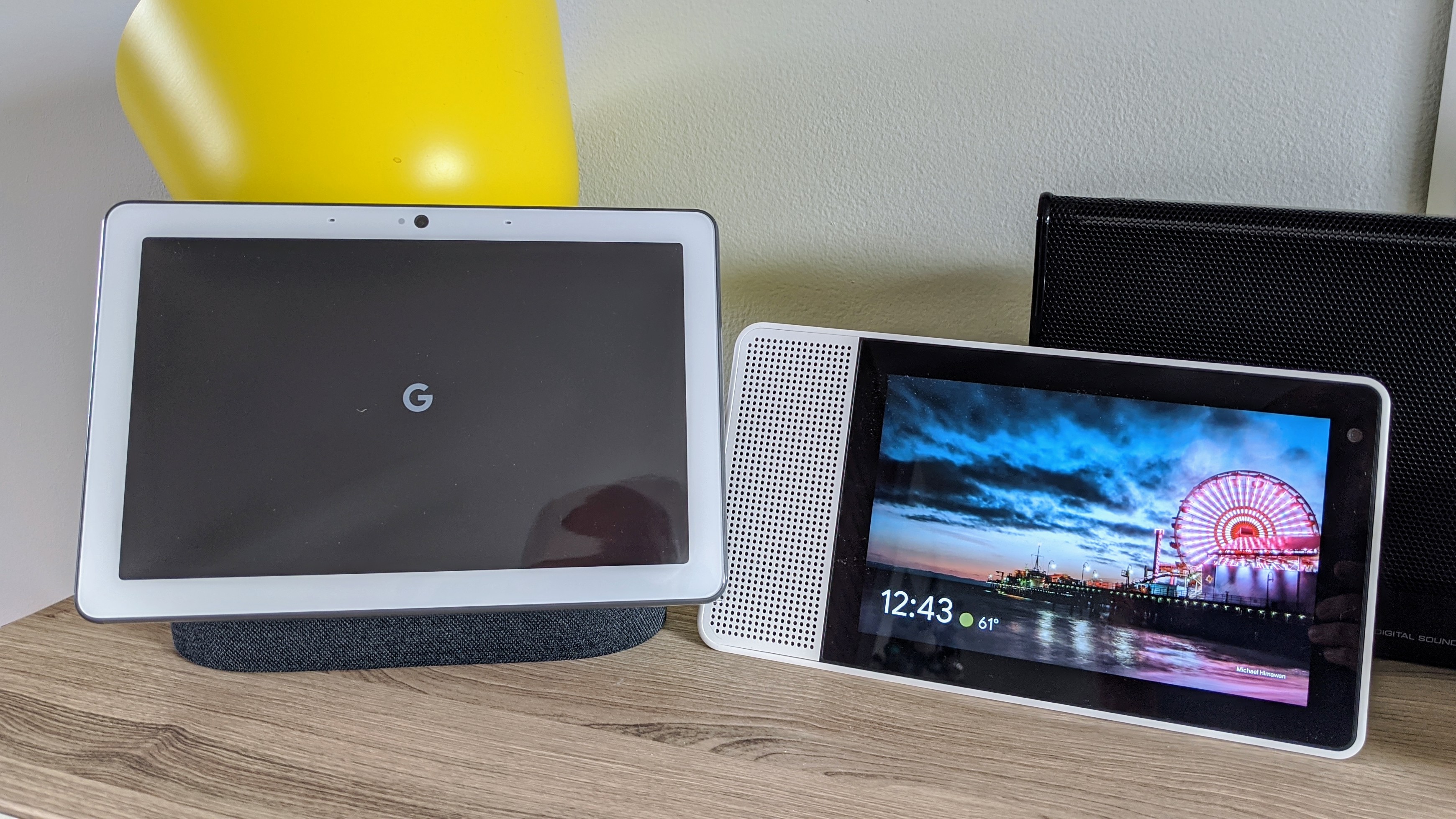 Hub Max and Lenovo Smart Display